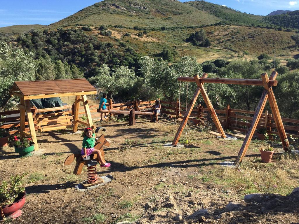 לינה וארוחת בוקר סאן תאודורו Il Giardino Di Daniela מראה חיצוני תמונה