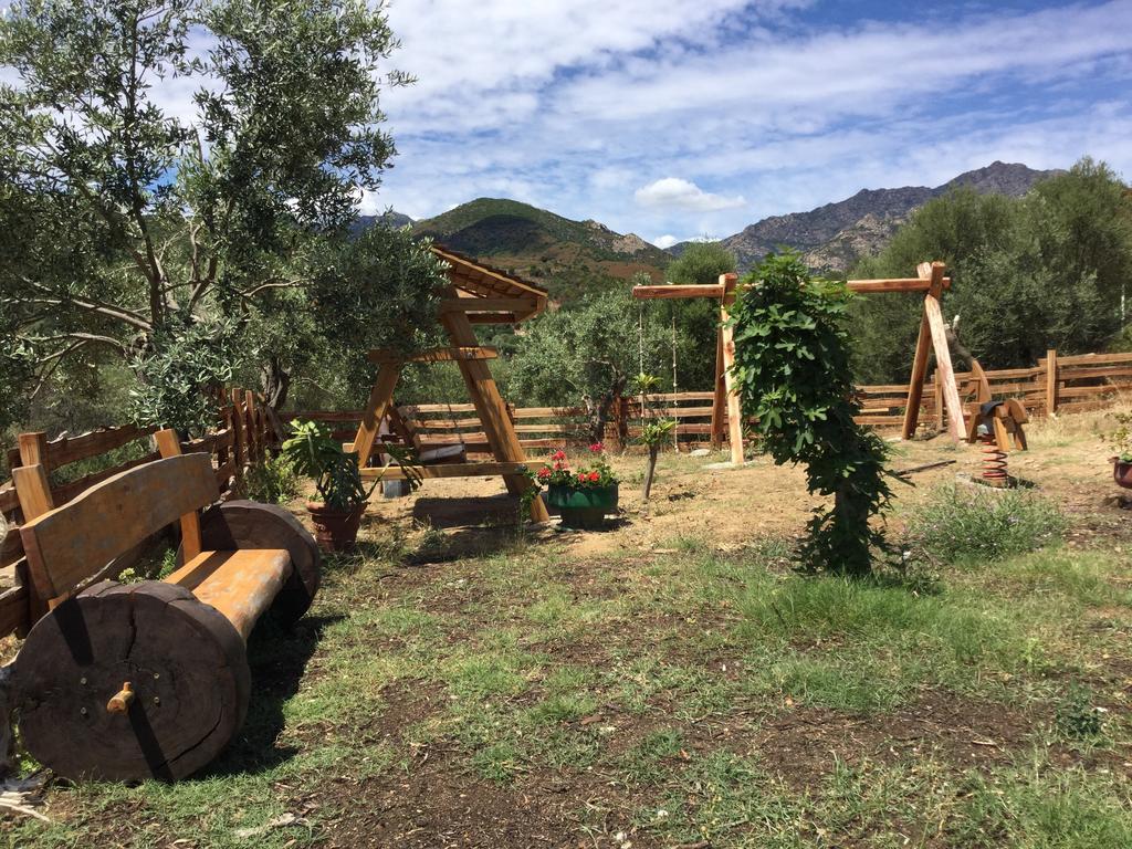 לינה וארוחת בוקר סאן תאודורו Il Giardino Di Daniela מראה חיצוני תמונה
