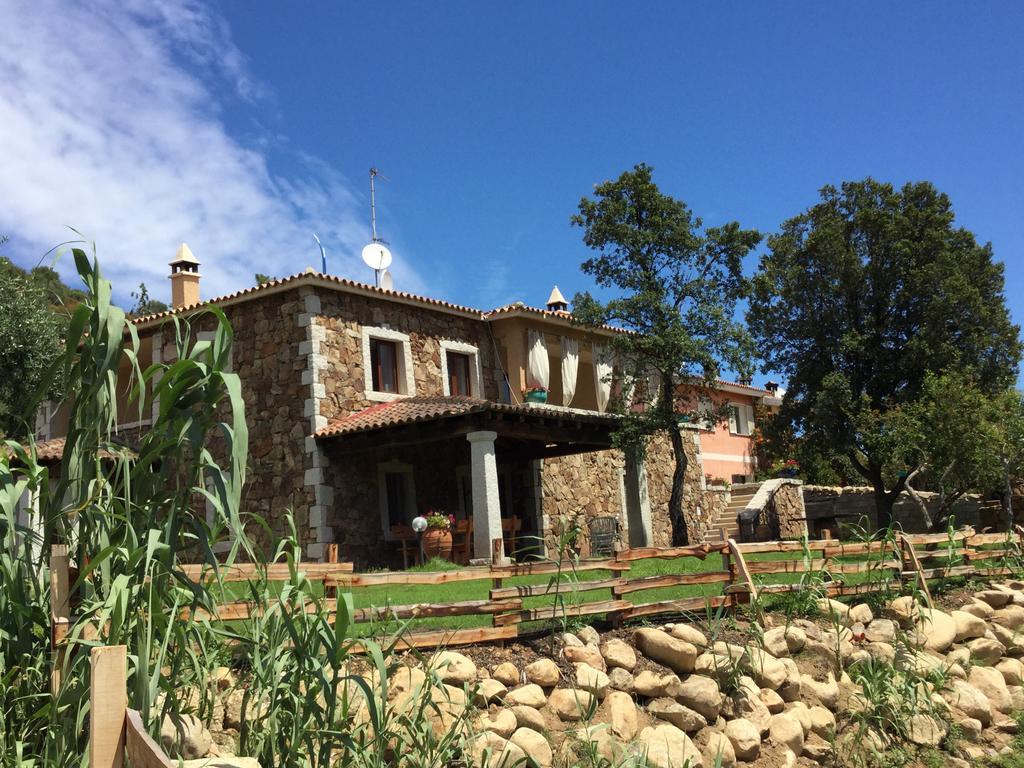 לינה וארוחת בוקר סאן תאודורו Il Giardino Di Daniela מראה חיצוני תמונה