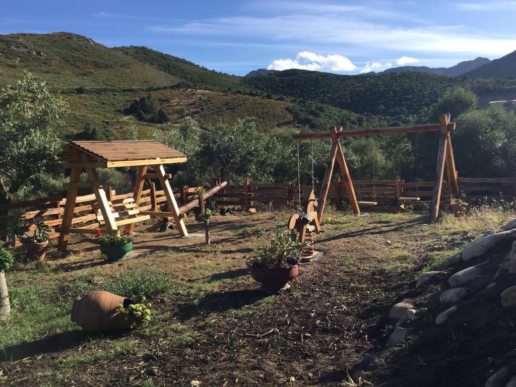 לינה וארוחת בוקר סאן תאודורו Il Giardino Di Daniela מראה חיצוני תמונה